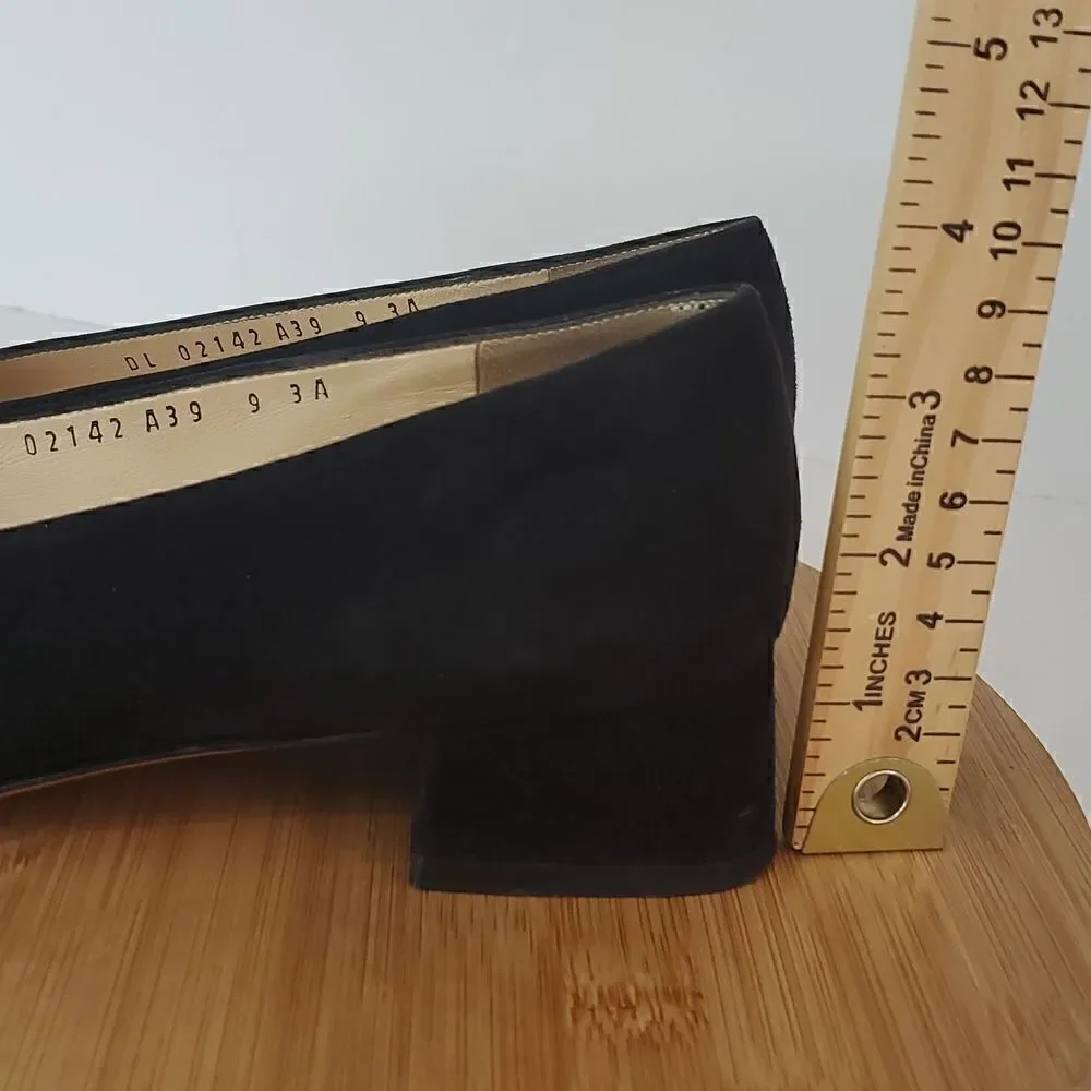Salvatore Ferragamo Sonia Black Cap Toe Block Heel Pump Size 9